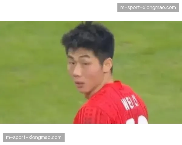 上海海港魏震与吾米提江组合 防空能力不足成防守软肋